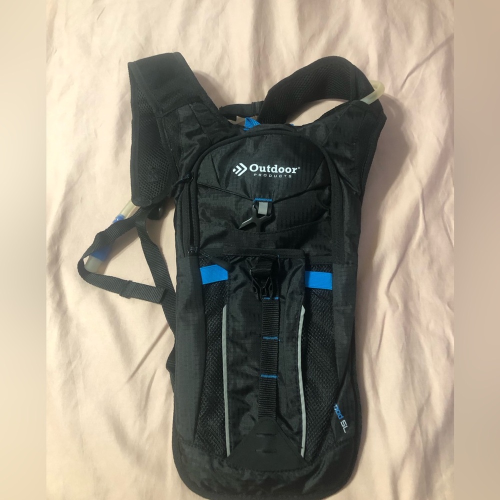 OUTDOOR PRODUCTS HYDRATION BACKPACK